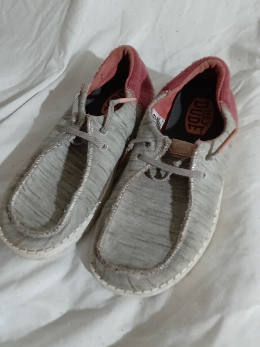 Hey Dude Wally Stretch Canvas Lace-Up Shoes in Light Gray with Pink Collar